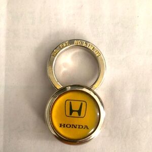 Vintage Keychain HONDA LOGO Key Ring Metal Fob for M/C CAR TRUCK USED Sold As Is